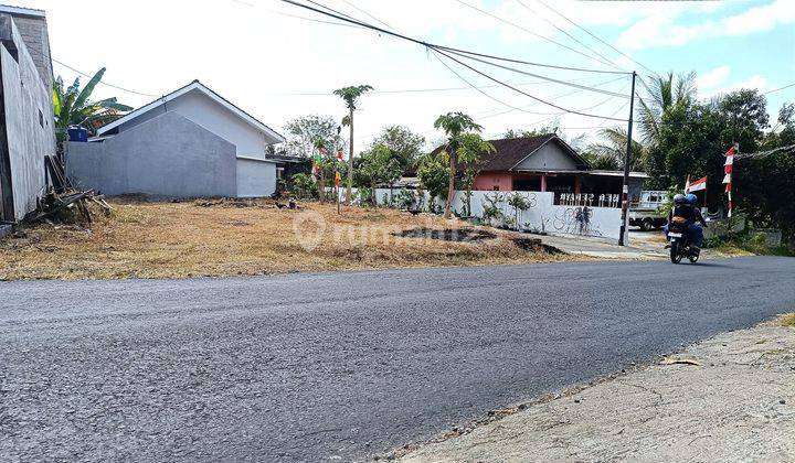 Tanah Dijual, 6,5 km ke RS PKU Gamping Jogja, Tepi Aspal Lebar  1