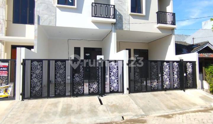 Rumah 2 Lantai Minimalis bisa kpr di Hrapan indah Rumah 2 Lantai Minimalis bisa kpr di Hrapan indah