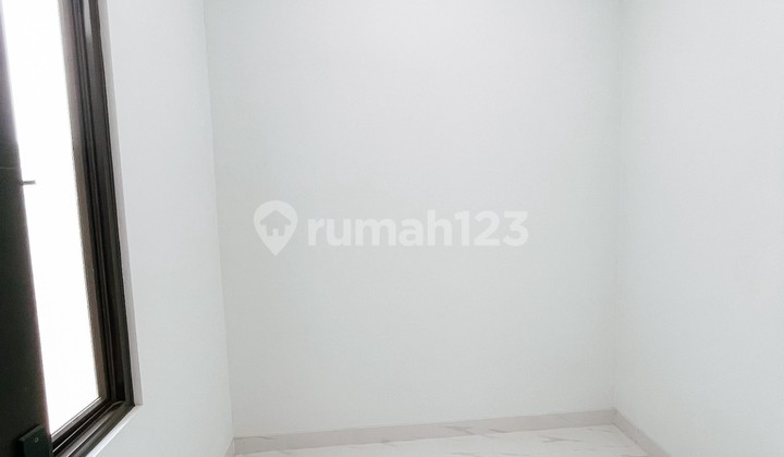 Rumah Minimalis 2 lantai Bisa di KPR di Sektor V pondok ungu Permai 2