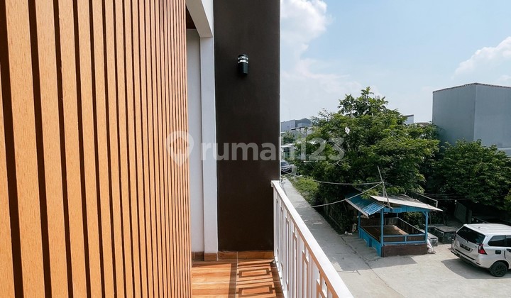 Rumah 2 Lantai Lokasi Bagus Disektor V Pup Bekasi 2