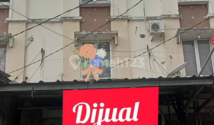 Affordable Row House in Harapan Indah near the Fish Roundabout Affordable Row House in Harapan Indah near the Fish Roundabout