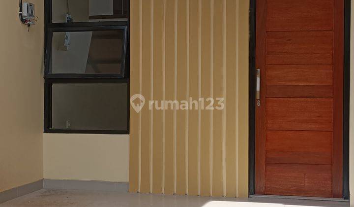 Rumah Minimalis 2 Lantai Kekinian Bisa KPR di dalam Cluster Bulevard Hijau 2