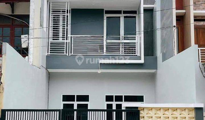 Rumah 2 Lantai Minimalis di Pinggir Jalan Utama perumahan bisa untuk usaha  1