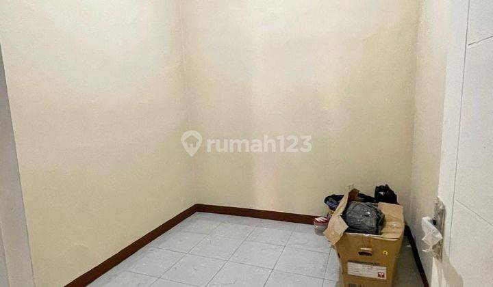 Rumah Minimalis di Jalan Utama Komplek Perumahan Sektor V Pup Bekasi 2