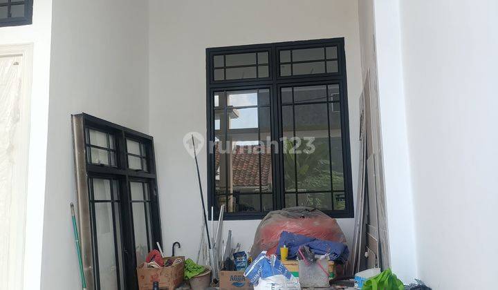 Rumah 2 Lantai Minimalis Dalam Cluster Boulevard Hijau 2