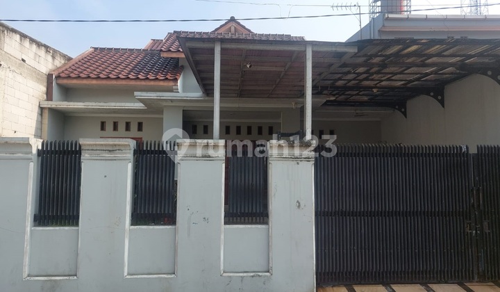 Rumah Minimalis Luas di Makrik Rawalumbu bekasi Timur Rumah Minimalis Luas di Makrik Rawalumbu bekasi Timur