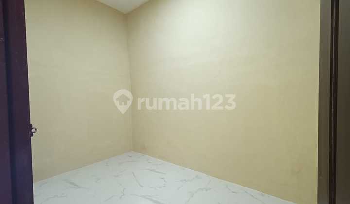 Rumah 3 Kamar tidur di Pondok ungu permai sektor v dekat Harapan Indah 2