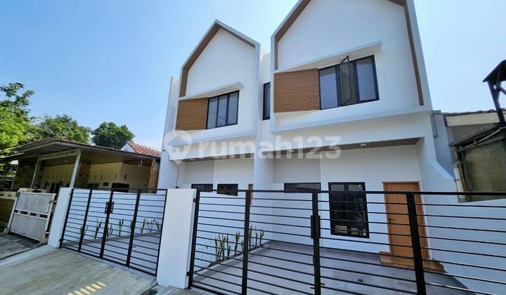 Rumah Minimalis 2 Lantai bisa di KPR di Harapan Indah 2