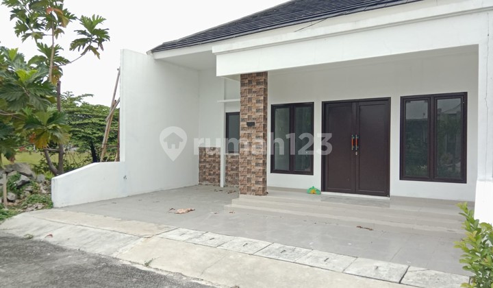 House in K. Village Aspen, North Bekasi struggle House in K. Village Aspen, North Bekasi struggle