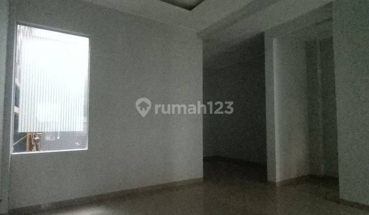 Rumah Minimalis 2 Lantai Di Jakarta Utara 2