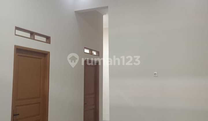 Minimalist House in the Taman Duta Cluster, Pondok Ungu Permai 2