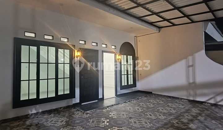 Beautiful Hook House in Prima Harapan Baru Regency Near Sumarecon Bekasi 2