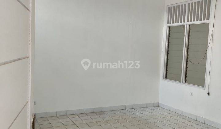 Rumah Murah Dekat Stasiun di Sektor 2 Bintaro Tangerang Selatan 2