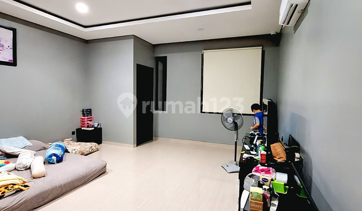 QUICK SALE HOUSE PRICE 2M IN KELAPA GADING QUICK SALE HOUSE PRICE 2M IN KELAPA GADING