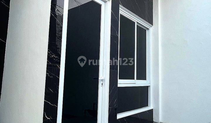 Hot Listing Rumah Modern di Janur Asri 2