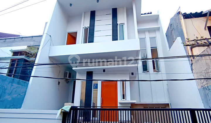 HOT PROPERTY! READY-TO-OCCUPY MINIMALIST HOUSE NEAR LAPIAZA