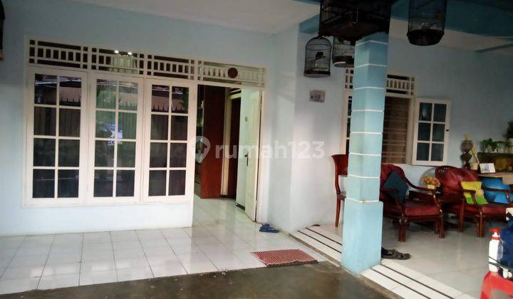 Rumah di Lokasi Strategis Radio Dalam 1