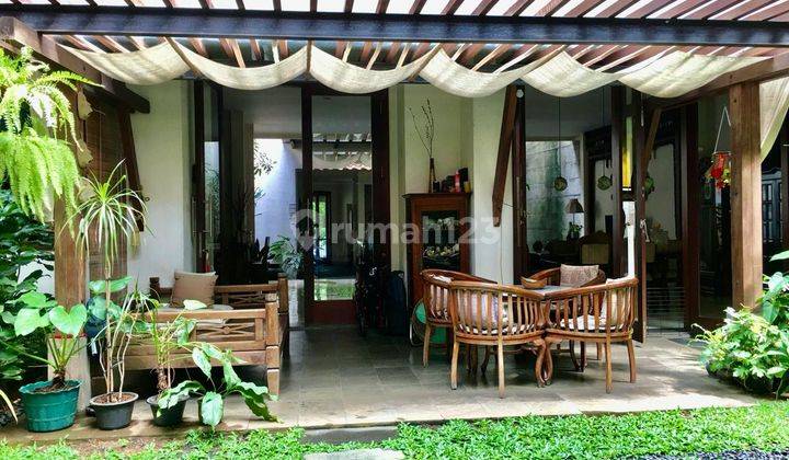 Rumah Cantik Artistik Dan Asri di Permata Hijau, Jakarta Selatan 1