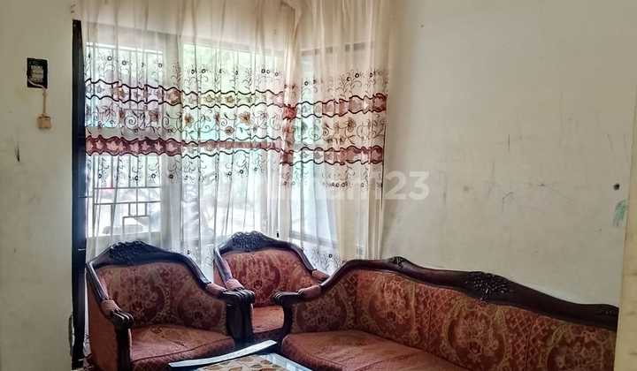 Rumah dalam Cluster Pesona Japos 2