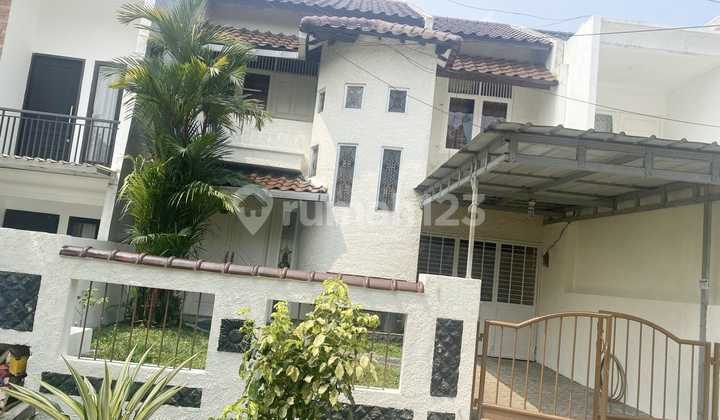 House in a complex in Cinere, Depok 1