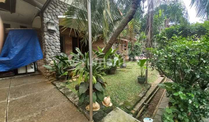 Asri House in Villa Cendana 2