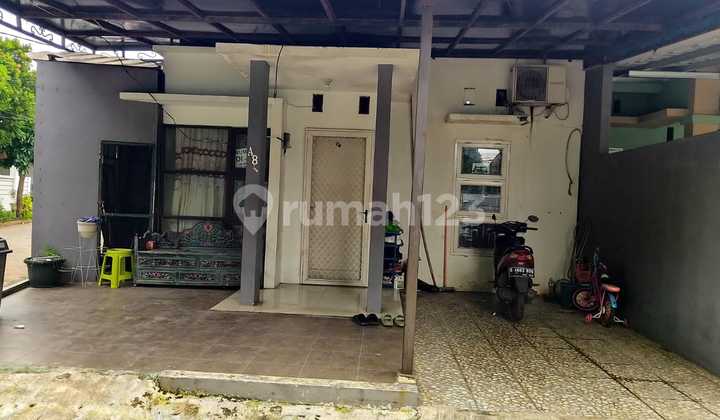 Rumah dalam Cluster Pesona Japos