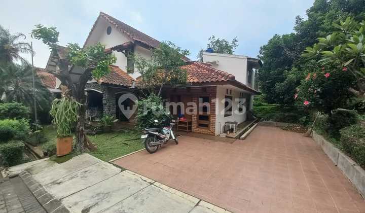 Rumah Asri di Villa Cendana