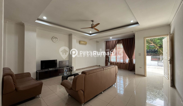 VILLA JALAN NUSA HIJAU MALIBU TAMAN MALIBU INDAH COMPLEX | POLONIA AREA