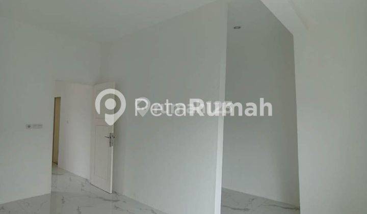 DISEWAKAN RUMAH KOMPLEK MERCI CLUSTER VOLENDAM ;JEFFRY KUANDY 9