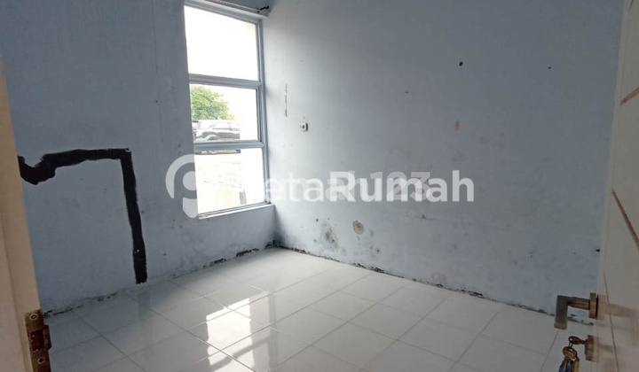 DISEWAKAN RUMAH KOMPLEK GREEN PARK TIPE MAPLE 8