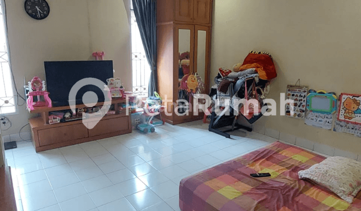 DIJUAL RUMAH KOMPLEK GRIYA WISATA INDAH JOHOR;Christopher Hadinata  18