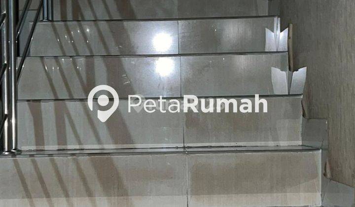 Disewakan Wisma Jalan Pukat Banting I uli 12