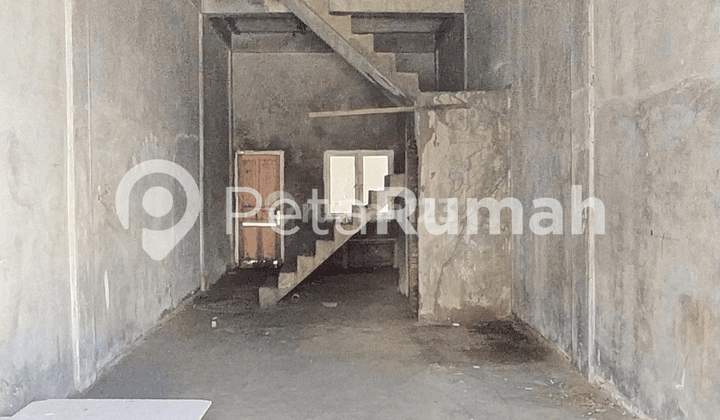 Ruko 2 Lantai Cocok Buka Usaha Jalan Pelita  4