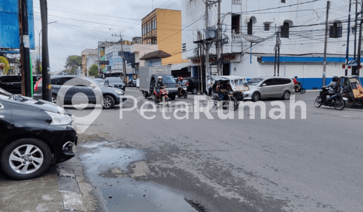 Ruko Gandeng Tiga Pinggir Jalan Besar Thamrin Siap Huni Sumiyati 1