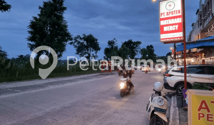Ruko Untuk Usaha Komplek Medan Resort City Christopher  4