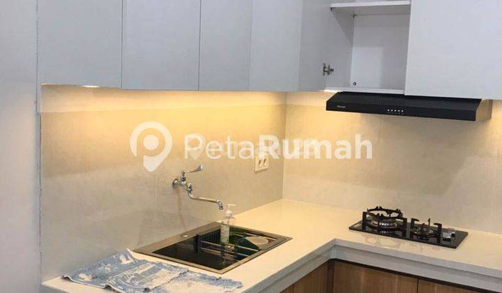 Apartmen Podomoro Tower Lexington  8