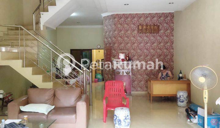 Villa Jalan Aluminium Raya Komplek Cemara Indah 2