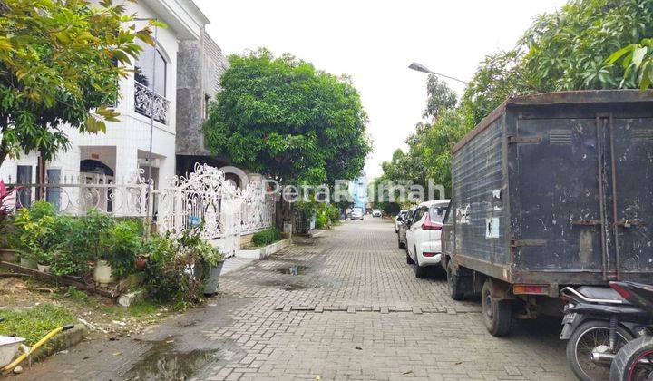 Villa Jalan Aluminium Raya Komplek Cemara Indah 4