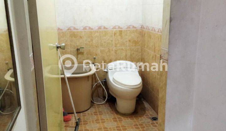 Villa Jalan Aluminium Raya Komplek Cemara Indah 14
