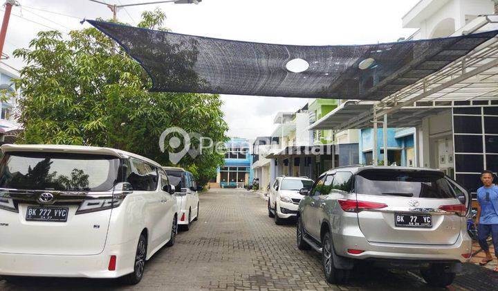Villa Jalan Aluminium Raya Komplek Cemara Indah  5