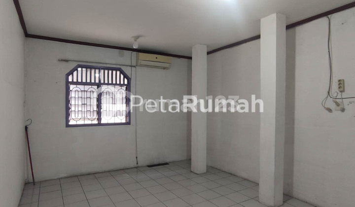 Villa Jalan Brigjend Zein Hamid Komplek Sado Permai