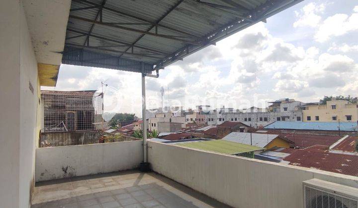 Villa Jalan Brigjend Zein Hamid Komplek Sado Permai