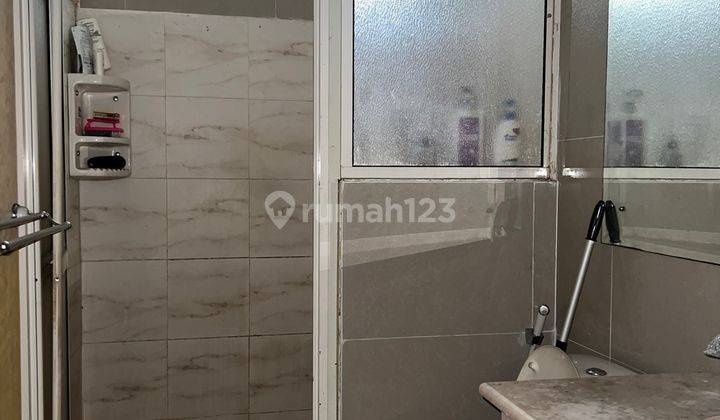 Villa Jalan Mongonsidi Komplek Villa Polonia 6