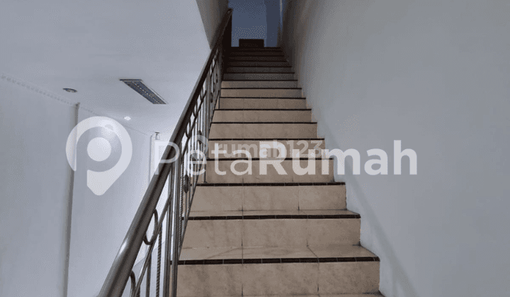 Disewakan Ruko Jalan Brigjend Katamso Cocok Untuk Usaha Kondisi Terawat Dan Siap Huni Christopher Hadinata  9