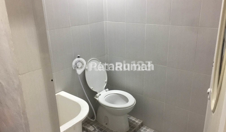 Rumah Jalan Kolonel Yos Sudarso Cocok Untuk Dihuni 11