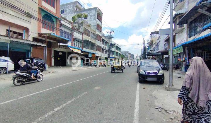 Rumah Jalan Sutrisno Berada di Pusat Kota 3