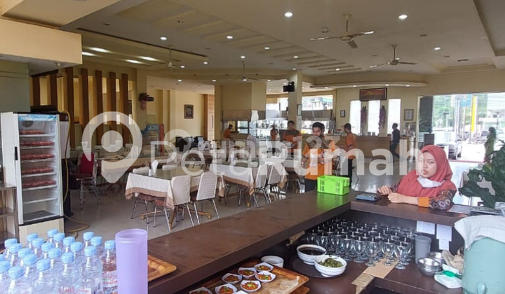 Ruang Usaha Cocok Untuk Restaurant Cafe Jalan Besar Gajah Mada  10