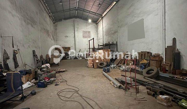 Gudang Jalan Serbaguna Komplek Brayan Trade Center 2