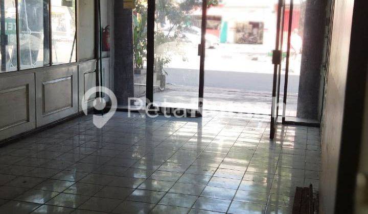 Ruko Jalan Brigjend Katamso Komplek Istana Bisnis Center 1