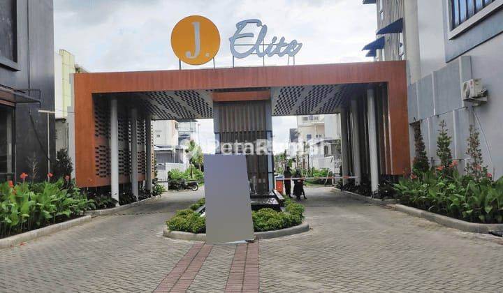 Town House Jalan Karya Wisata Komplek Jcity 1